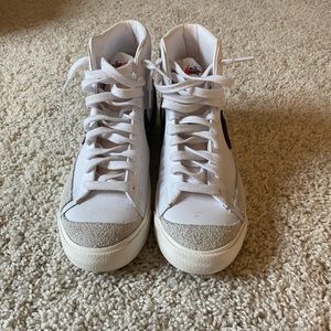 Nike blazer mid 77 vintage shoe